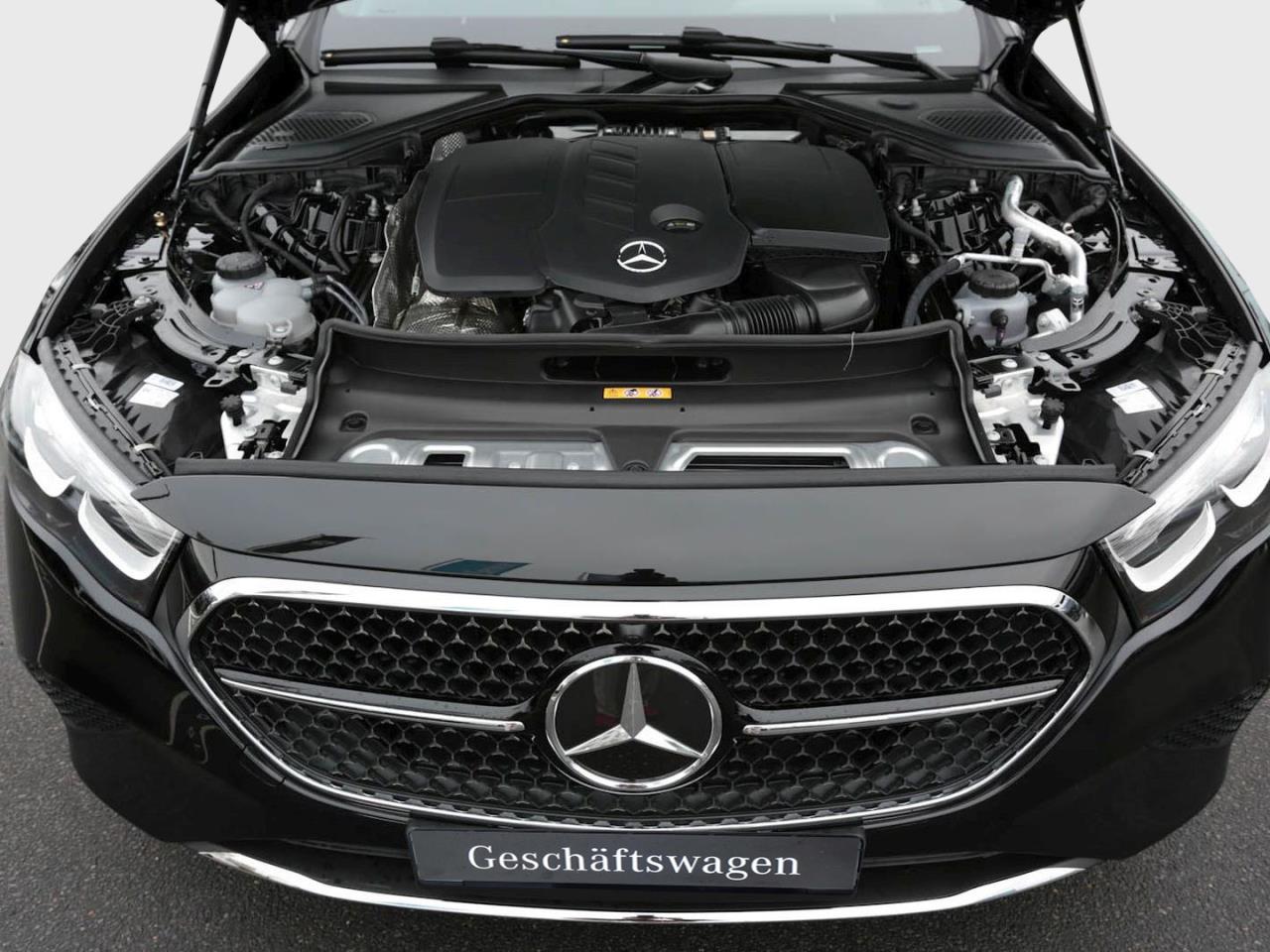 Mercedes-Benz E 200 d Limousine Avantgarde Distronic Kamera