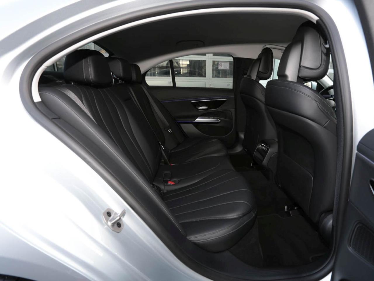 Mercedes-Benz E 200 Avantgarde Sitzklima Memory 360° AHK