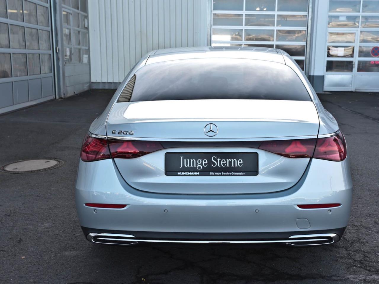 Mercedes-Benz E 200 Avantgarde Sitzklima Memory 360° AHK