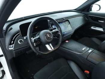 Mercedes-Benz E 200 AMG Night MBUX Navi-Prem. Distronic Kamera