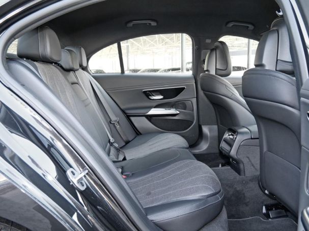 Mercedes-Benz E 220 d Avantgarde Distronic Airmatic Head-up