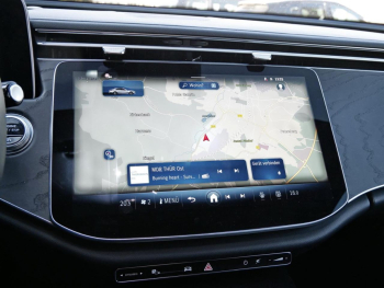 Mercedes-Benz E 220 d Avantgarde Distronic Airmatic Head-up