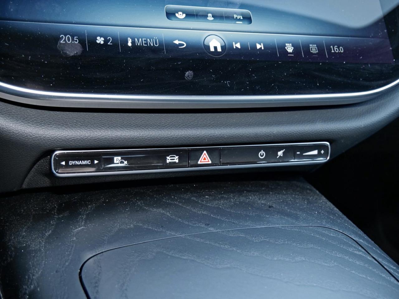 Mercedes-Benz E 220 d Avantgarde Distronic Airmatic Head-up