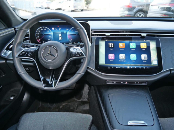 Mercedes-Benz E 220 d Avantgarde Distronic Airmatic Head-up