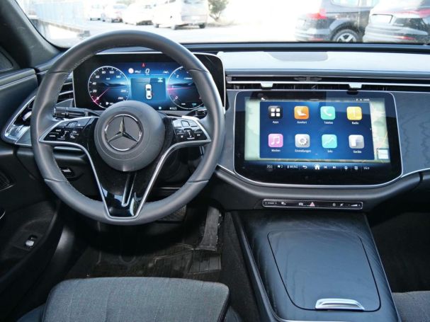 Mercedes-Benz E 220 d Avantgarde Distronic Airmatic Head-up