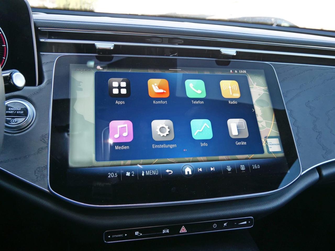 Mercedes-Benz E 220 d Avantgarde Distronic Airmatic Head-up