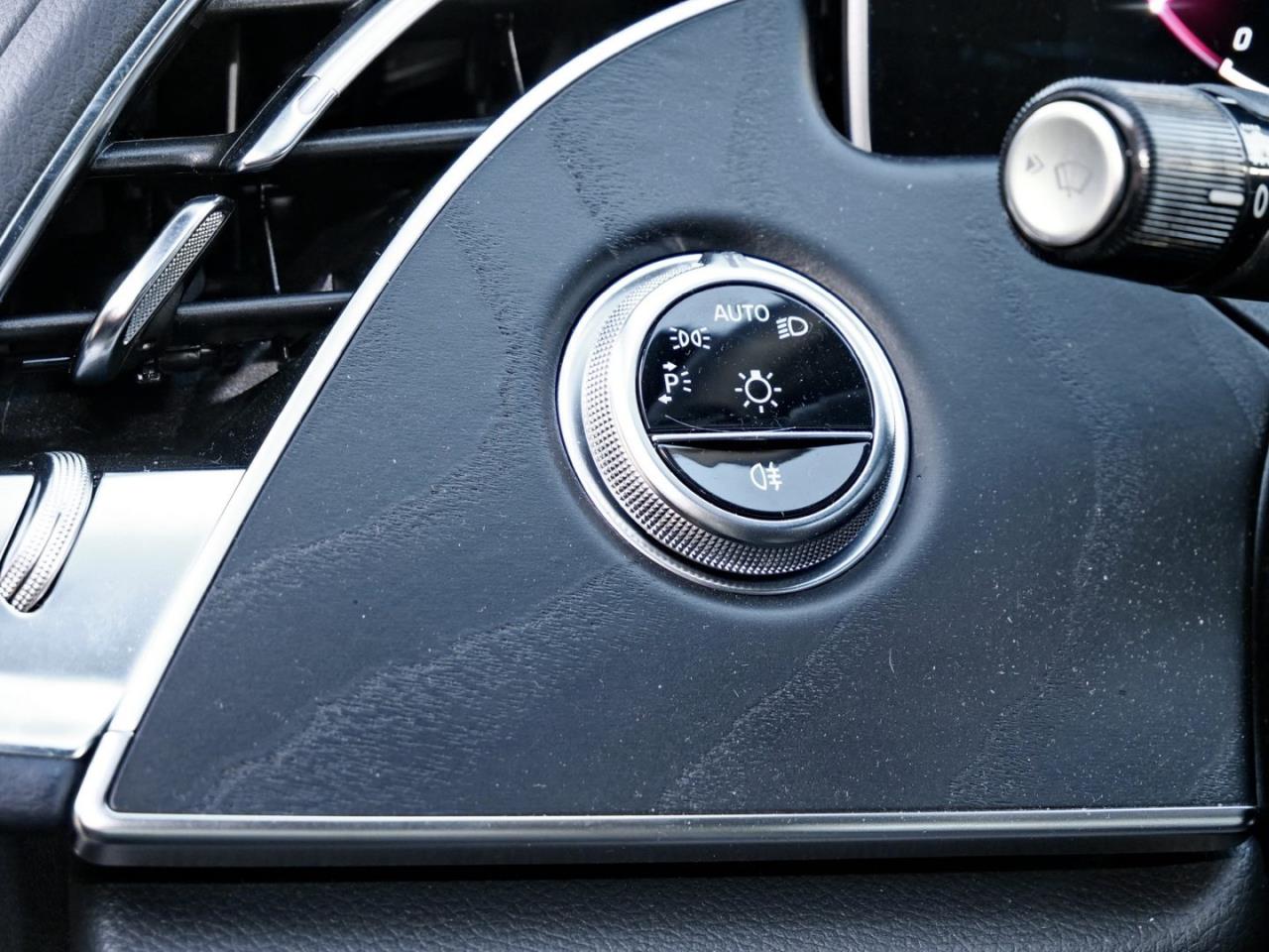 Mercedes-Benz E 220 d Avantgarde Distronic Airmatic Head-up