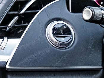 Mercedes-Benz E 220 d Avantgarde Distronic Airmatic Head-up