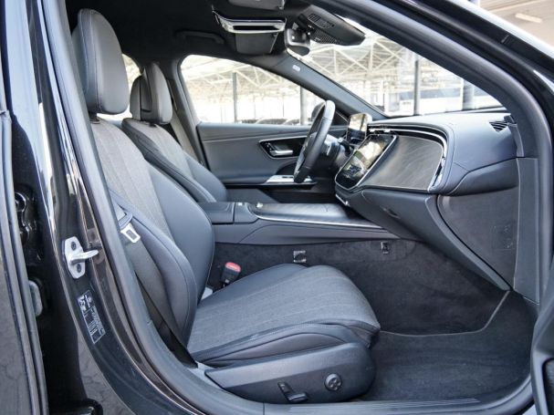 Mercedes-Benz E 220 d Avantgarde Distronic Airmatic Head-up