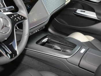 Mercedes-Benz E 220 d Limousine Taxi Avantgarde Distronic 360°