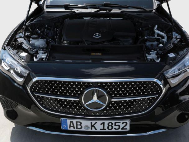 Mercedes-Benz E 220 d Limousine Taxi Avantgarde Distronic 360° Mercedes-Benz E 220 d Limousine Taxi Avantgarde Distronic 360°