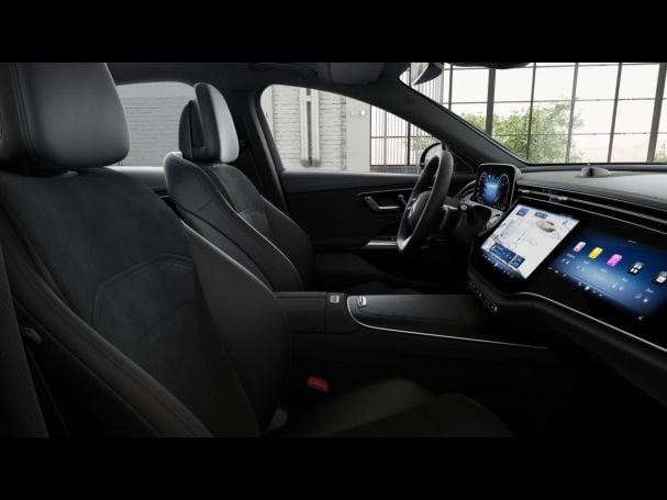 Mercedes-Benz E 220 d AMG Panorama Distronic Memory 360° Mercedes-Benz E 220 d AMG Panorama Distronic Memory 360°