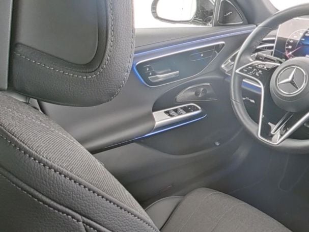 Mercedes-Benz E 220 d Avantgarde Distronic Lenkradhzg Kamera Mercedes-Benz E 220 d Avantgarde Distronic Lenkradhzg Kamera