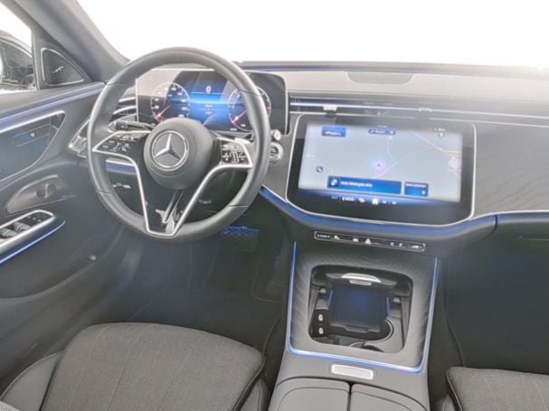 Mercedes-Benz E 220 d Avantgarde Distronic Lenkradhzg Kamera Mercedes-Benz E 220 d Avantgarde Distronic Lenkradhzg Kamera