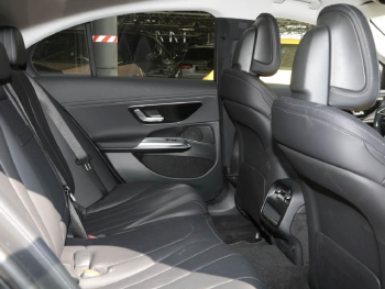 Mercedes-Benz E 300 de Avantgarde Superscreen Memory 360°