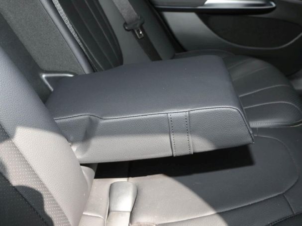 Mercedes-Benz E 300 de Avantgarde Superscreen Memory 360° Mercedes-Benz E 300 de Avantgarde Superscreen Memory 360°