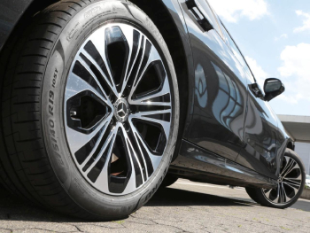 Mercedes-Benz E 300 de Avantgarde Superscreen Memory 360°