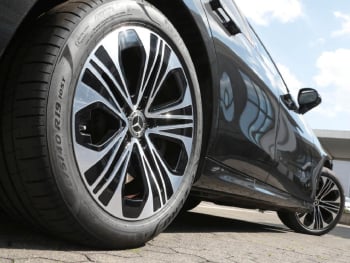 Mercedes-Benz E 300 de Avantgarde Superscreen Memory 360°