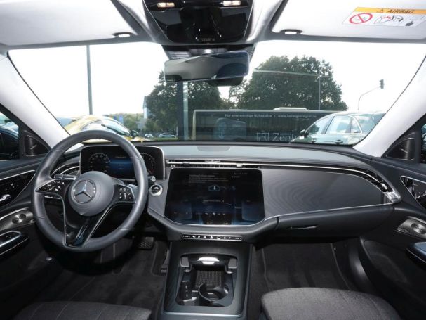 Mercedes-Benz E 300 de Avantgarde Navi Memory Burmester 360° Mercedes-Benz E 300 de Avantgarde Navi Memory Burmester 360°