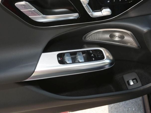 Mercedes-Benz E 300 de Avantgarde Navi Memory Burmester 360°