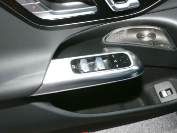 Mercedes-Benz E 300 de Avantgarde Navi Memory Burmester 360°