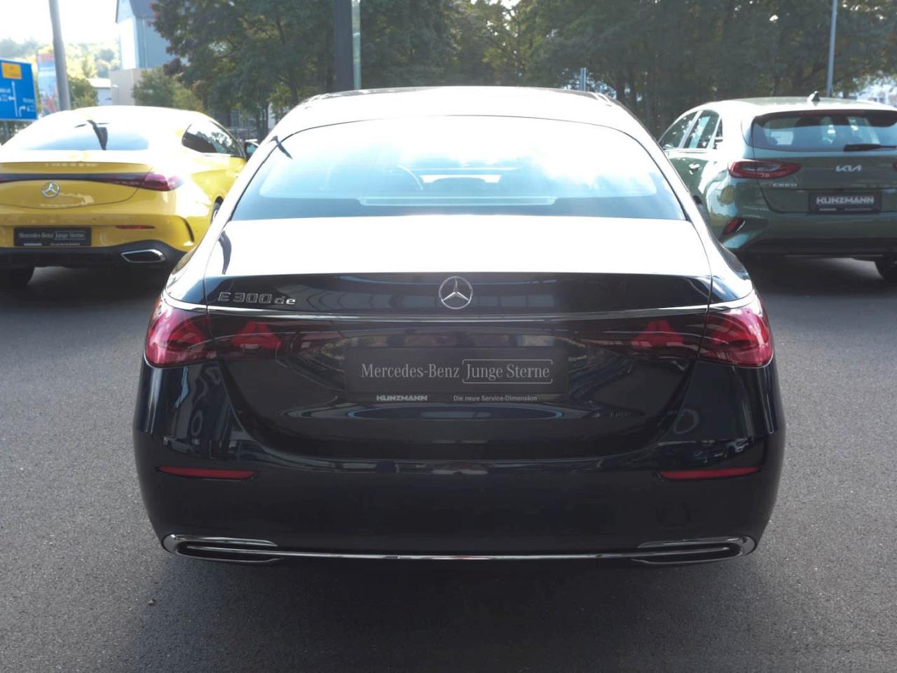 Mercedes-Benz E 300 de Avantgarde Navi Memory Burmester 360°