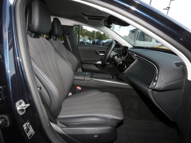Mercedes-Benz E 300 de Avantgarde Navi Memory Burmester 360° Mercedes-Benz E 300 de Avantgarde Navi Memory Burmester 360°