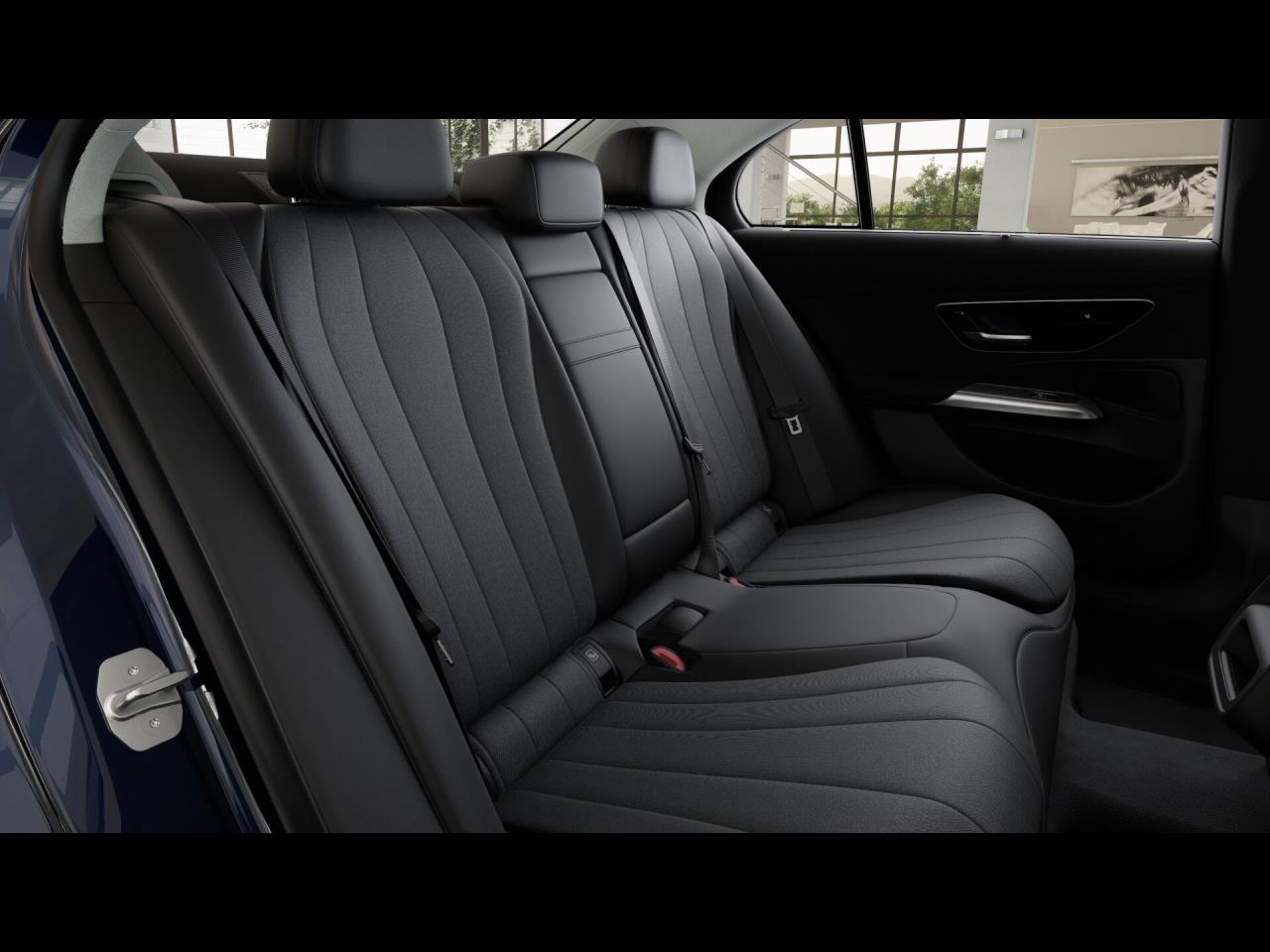 Mercedes-Benz E 300 e 4M Avantgarde Distronic HeadUp SHZ-Fond