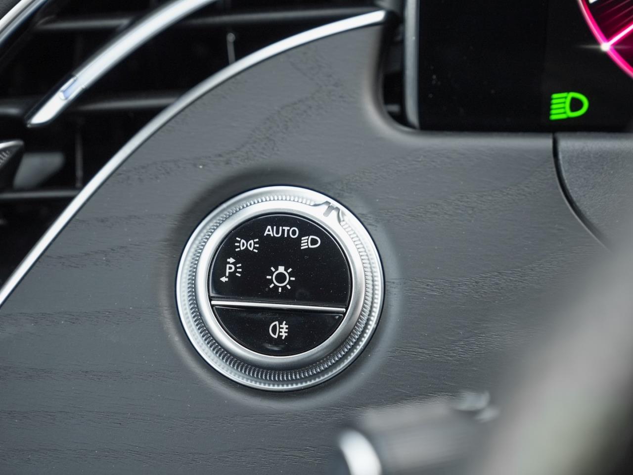 Mercedes-Benz E 300 e AMG MBUX Distronic Memory AHK 360°