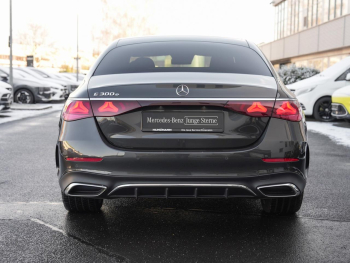 Mercedes-Benz E 300 e AMG MBUX Distronic Memory AHK 360°