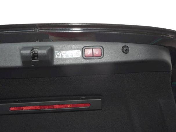 Mercedes-Benz E 300 e Limousine Exclusive Memory 360° Burmester Mercedes-Benz E 300 e Limousine Exclusive Memory 360° Burmester