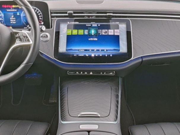 Mercedes-Benz E 300 e Limousine Exclusive Memory 360° Burmester Mercedes-Benz E 300 e Limousine Exclusive Memory 360° Burmester