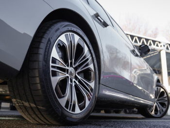 Mercedes-Benz E 300 e Exclusive Panorama Memory AHK NP 92.689