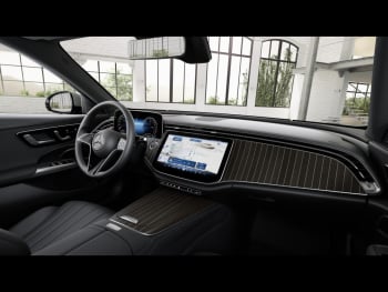 Mercedes-Benz E 300 e Exclusive MBUX Navi Panorama Memory AHK