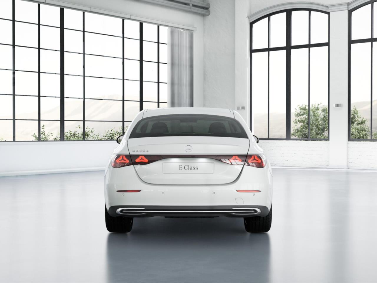 Mercedes-Benz E 300 e Avantgarde Superscreen Distronic 360°