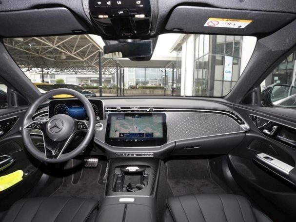 Mercedes-Benz E 300 e Avantgarde Sitzklima Memory AHK 360° Mercedes-Benz E 300 e Avantgarde Sitzklima Memory AHK 360°