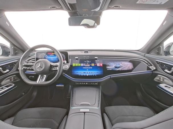 Mercedes-Benz E 300 e AMG Night MBUXNavi-Prem. Memory 360° Mercedes-Benz E 300 e AMG Night MBUXNavi-Prem. Memory 360°