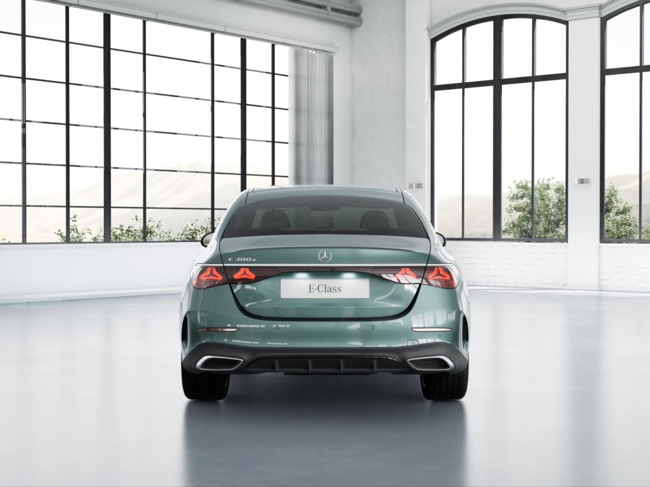 Mercedes-Benz E 300 e AMG Night Distronic Burmester 360°
