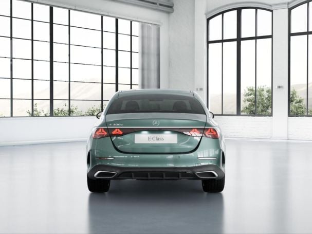 Mercedes-Benz E 300 e AMG Night Distronic Burmester 360°