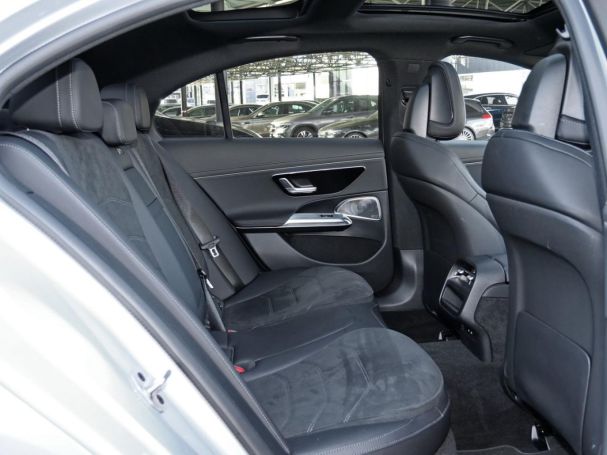 Mercedes-Benz E 400 e 4M AMG Night Panorama Distronic AHK 360°