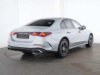 Mercedes-Benz E 400 e 4M AMG Night Panorama Distronic AHK 360°