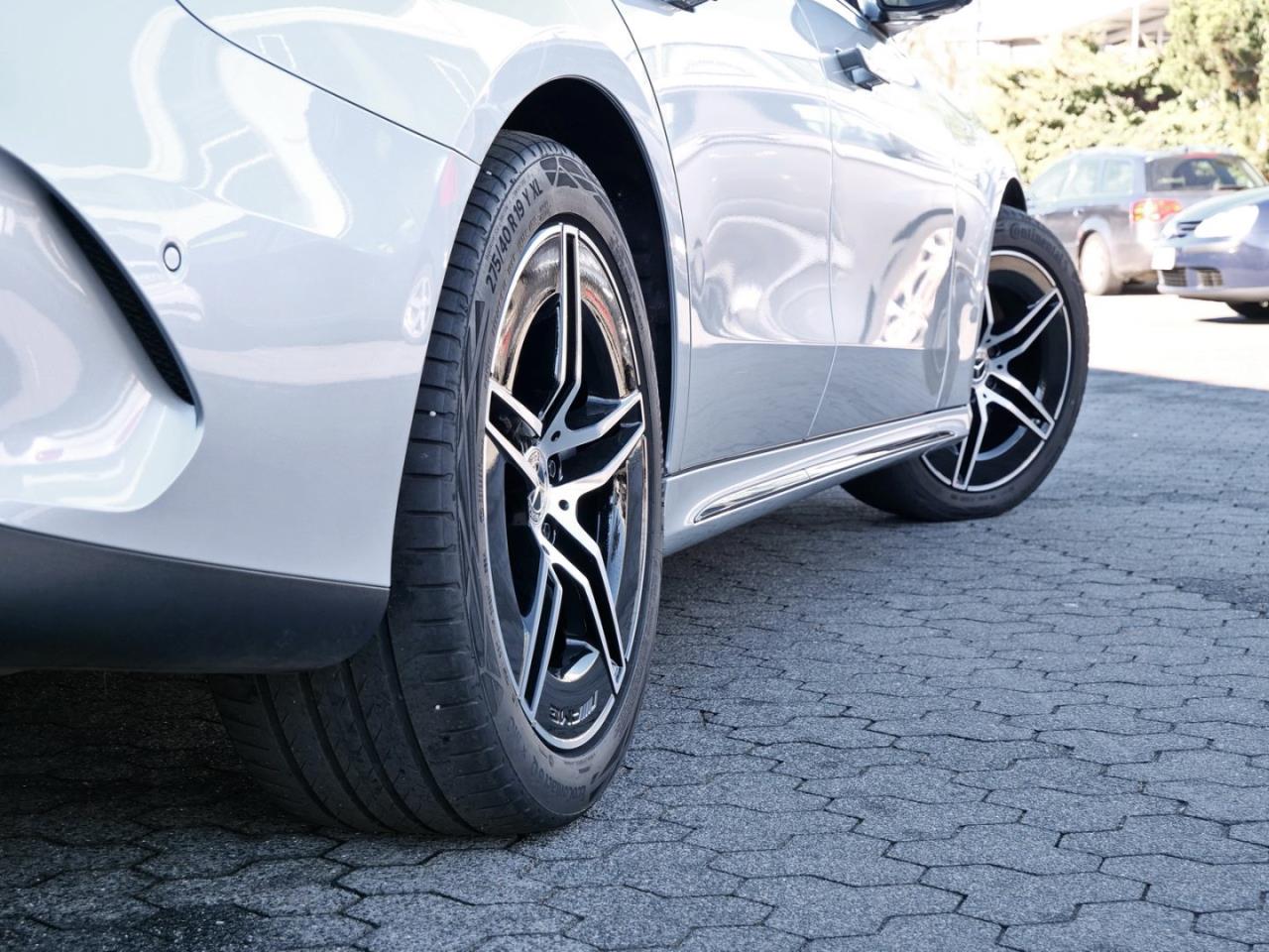 Mercedes-Benz E 400 e 4M AMG Night Panorama Distronic AHK 360°