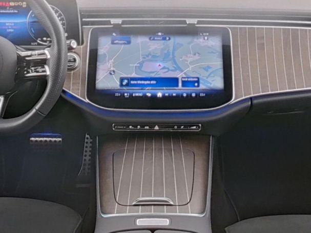Mercedes-Benz E 400 e 4M AMG Night Panorama Distronic AHK 360°