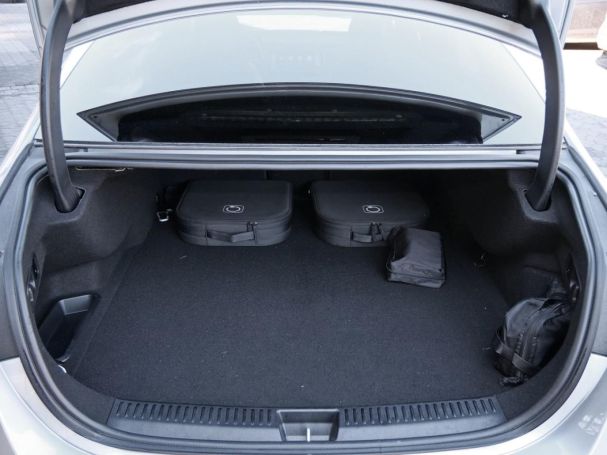 Mercedes-Benz E 400 e 4M AMG Night Panorama Distronic AHK 360°