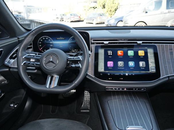 Mercedes-Benz E 400 e 4M AMG Night Panorama Distronic AHK 360°