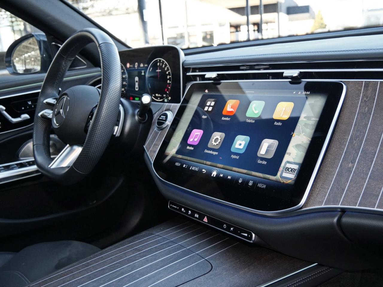 Mercedes-Benz E 400 e 4M AMG Night Panorama Distronic AHK 360°