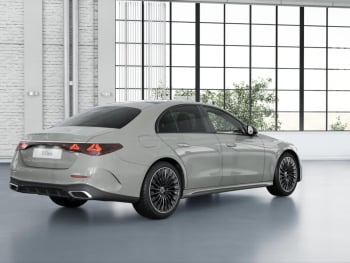 Mercedes-Benz E 400 e 4M AMG Night Panorama 360° Airmatic