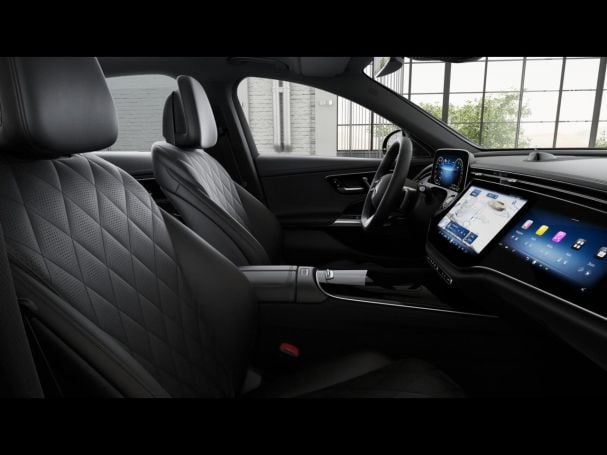 Mercedes-Benz E 400 e 4M AMG Night Panorama 360° Airmatic Mercedes-Benz E 400 e 4M AMG Night Panorama 360° Airmatic