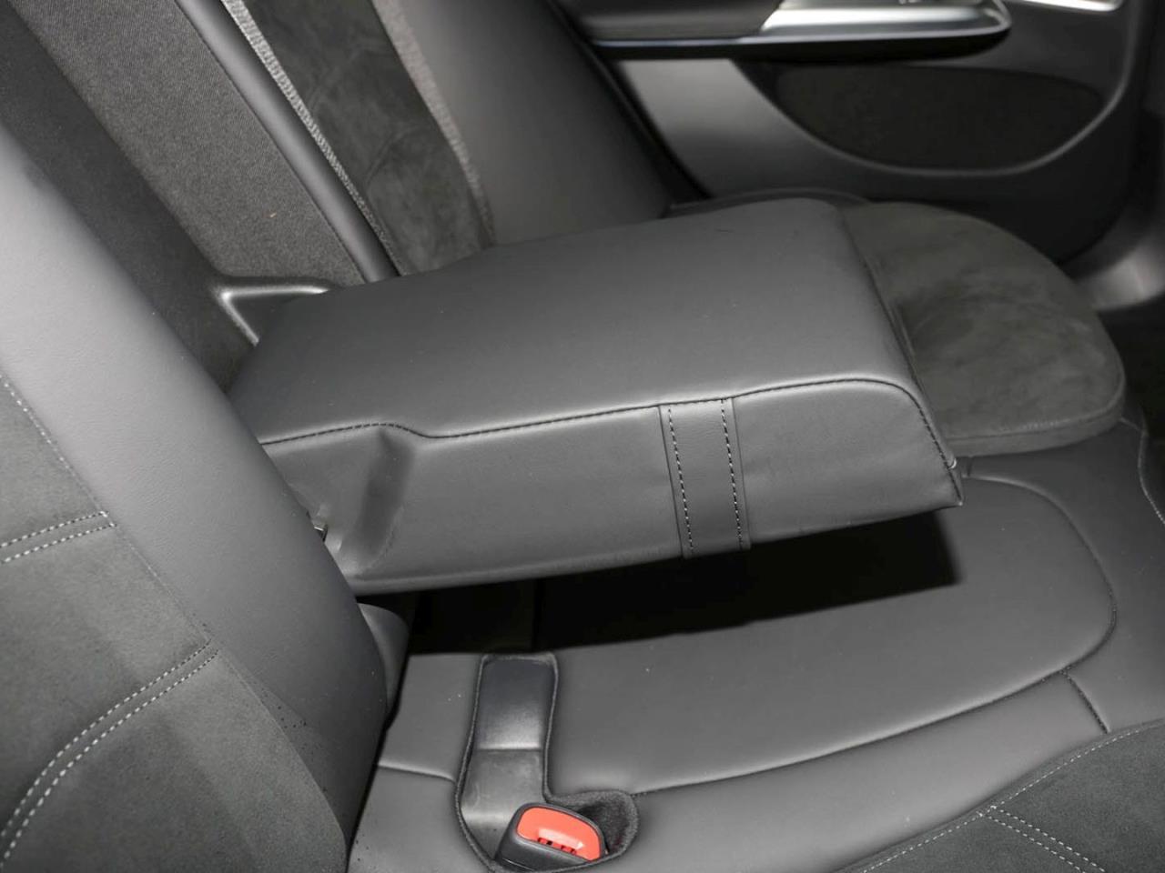 Mercedes-Benz E 400 e 4M AMG Panorama Burmester Memory 360°