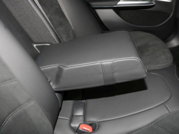 Mercedes-Benz E 400 e 4M AMG Panorama Burmester Memory 360°